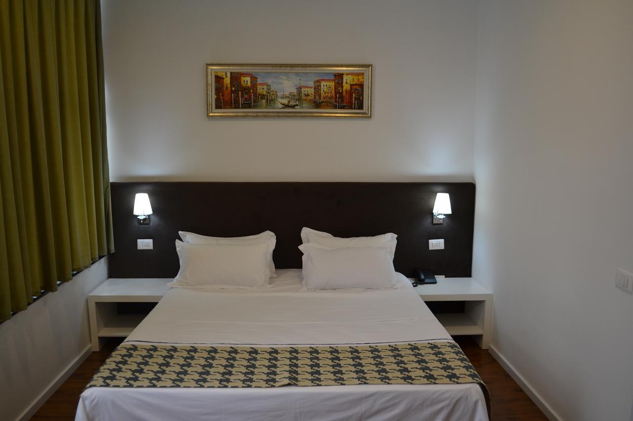 Havana Hotel Grile Exterior photo
